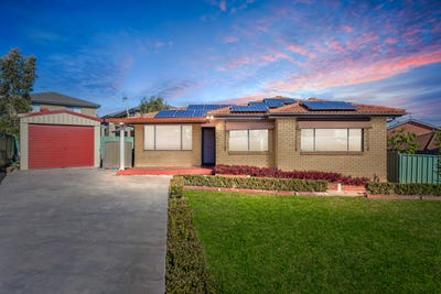/international/au/8-sarre-place-prospect-nsw-148420960/