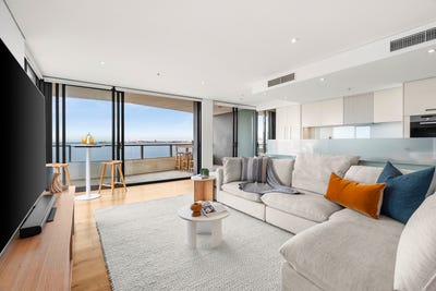 /international/au/206-155-beach-street-port-melbourne-vic-151319428/