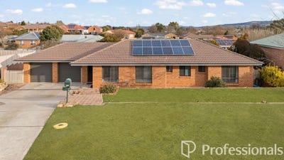 /international/au/15-graham-drive-kelso-nsw-148688904/