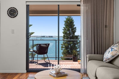 /international/au/30-7-jetty-road-bunbury-wa-152562184/