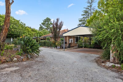 /international/au/22-noel-st-helena-valley-wa-150951720/