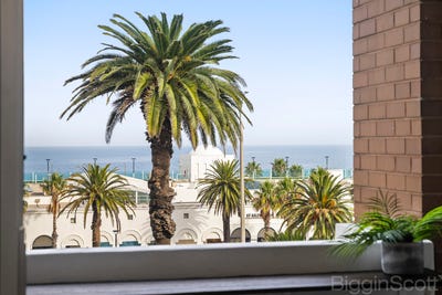 /international/au/23-13-the-esplanade-st-kilda-vic-151327520/