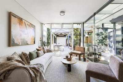 /international/au/2-ford-street-balmain-nsw-151518272/