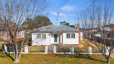 /international/au/18-oliver-street-berridale-nsw-151514800/