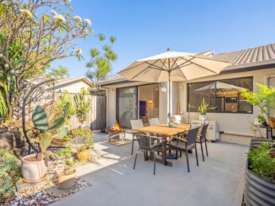 /international/au/6-15-ancona-street-carrara-qld-151595104/