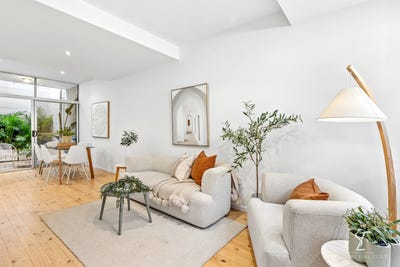 /international/au/25a-colby-place-adelaide-sa-151561404/