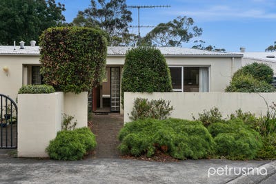 /international/au/8-2-4-channel-highway-taroona-tas-150734396/