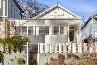 /international/au/8-kundibar-street-katoomba-nsw-148636064/