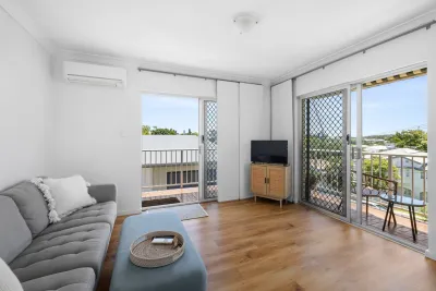 /international/au/3-15-annie-street-camp-hill-qld-151959272/
