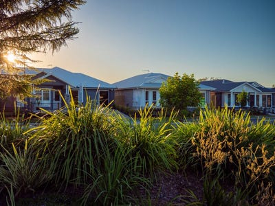 /international/au/1303-dawn-walloon-walloon-qld-204481804/