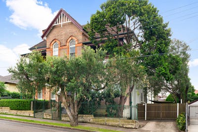 /international/au/1-gladstone-street-burwood-nsw-151103408/
