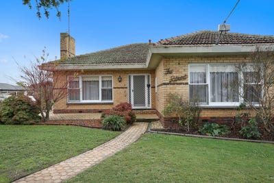 /international/au/18-kitchener-street-trafalgar-vic-151305172/