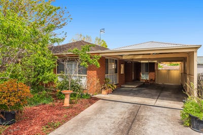 /international/au/4-winter-court-mill-park-vic-152671756/