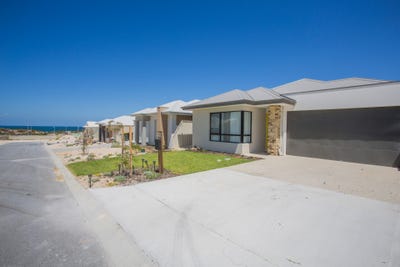 /international/au/20-holiday-way-yanchep-wa-151379796/