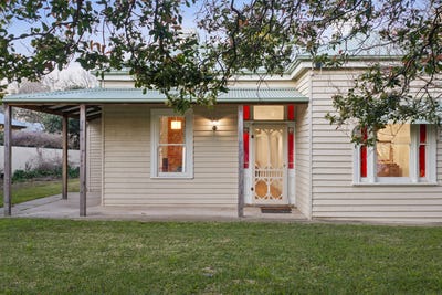 /international/au/5-noble-street-euroa-vic-152479292/