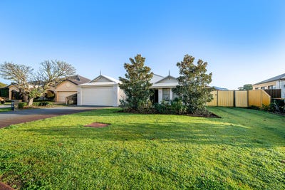 /international/au/103-kingston-drive-australind-wa-151575316/