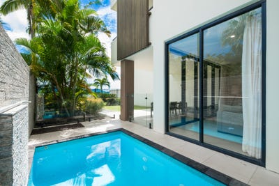 /international/au/2-11-altmann-avenue-cannonvale-qld-150666332/