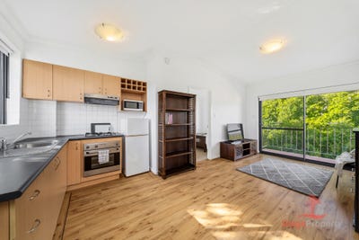 /international/au/18-181-oxford-street-leederville-wa-151315968/