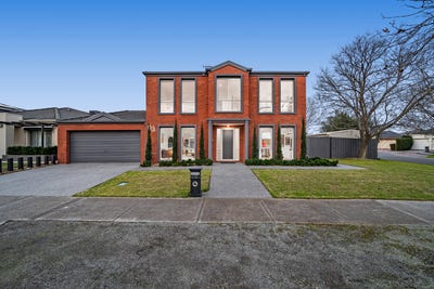 /international/au/63-cambridge-crescent-taylors-lakes-vic-148690120/?lang=en