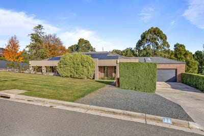 /international/au/28-gracefield-drive-brown-hill-vic-151520596/