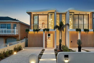 /international/au/10a-gallipoli-street-condell-park-nsw-151484228/