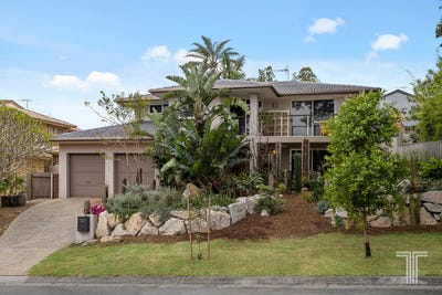 /international/au/22-eromanga-street-carindale-qld-152631016/