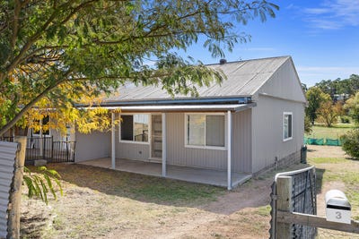 /international/au/3-5-barrack-street-cooma-nsw-151024916/