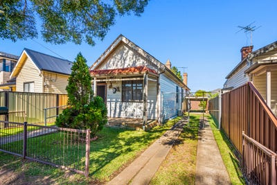 /international/au/72-mona-street-auburn-nsw-151368136/