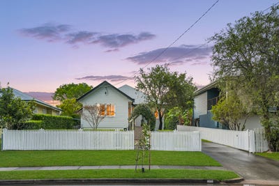 /international/au/32-california-road-oxley-qld-151223724/
