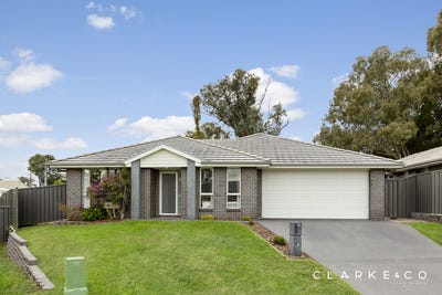 /international/au/12-hosking-place-cessnock-nsw-151283964/