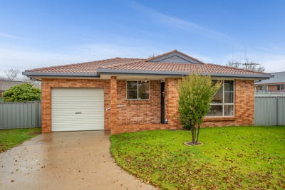 /international/au/3-3-covent-close-orange-nsw-151644988/