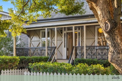 /international/au/121-albion-road-windsor-qld-151556656/