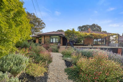 /international/au/9-northcott-street-queanbeyan-nsw-151266024/