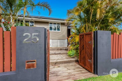 /international/au/25-trilby-street-redcliffe-qld-152669036/