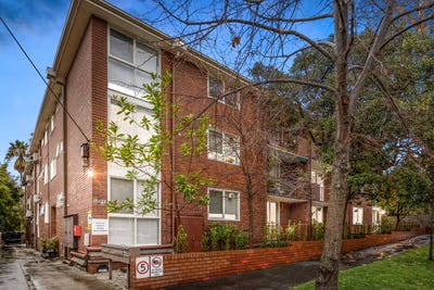 /international/au/20-17-23-mona-place-south-yarra-vic-148465344/