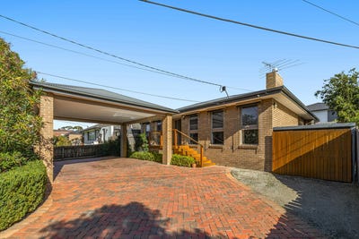 /international/au/9-de-havilland-avenue-strathmore-heights-vic-151254484/