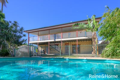 /international/au/9-coral-court-kin-kora-qld-148434668/