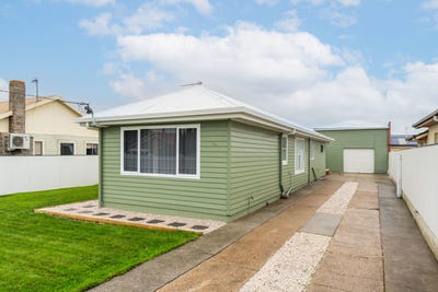 /international/au/197-william-street-devonport-tas-151506056/