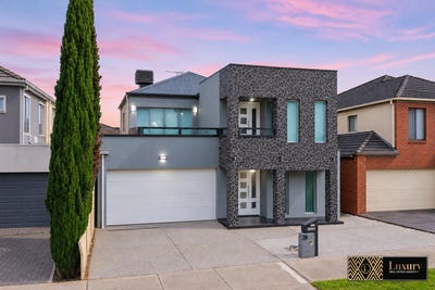 /international/au/26-landcox-way-caroline-springs-vic-152642748/