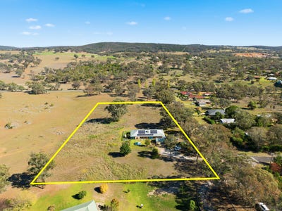 /international/au/84-south-street-molong-nsw-151013312/