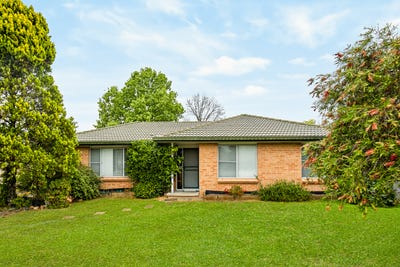 /international/au/16-roth-court-mudgee-nsw-152678144/