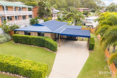 /international/au/3-dame-pattie-avenue-clinton-qld-151443872/