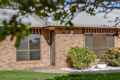 /international/au/16-crusader-court-wilsonton-qld-152211604/