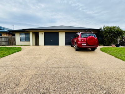 /international/au/56a-b-grosvenor-drive-moranbah-qld-148673484/