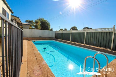 /international/au/9-labuan-street-mount-isa-qld-148602352/