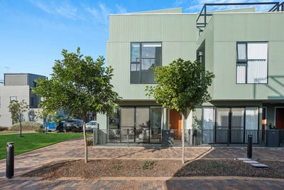 /international/au/50-london-road-port-adelaide-sa-151624176/