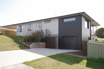 /international/au/5-28-louisa-street-bridport-tas-150781688/
