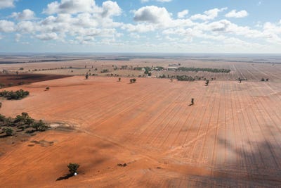 /international/au/15545-mid-western-highway-goolgowi-nsw-700407056/