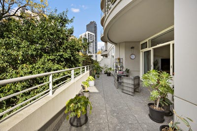 /international/au/19-85-alexandra-avenue-south-yarra-vic-148096812/
