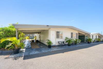 /international/au/3-10-84-toolooa-street-south-gladstone-qld-150755752/